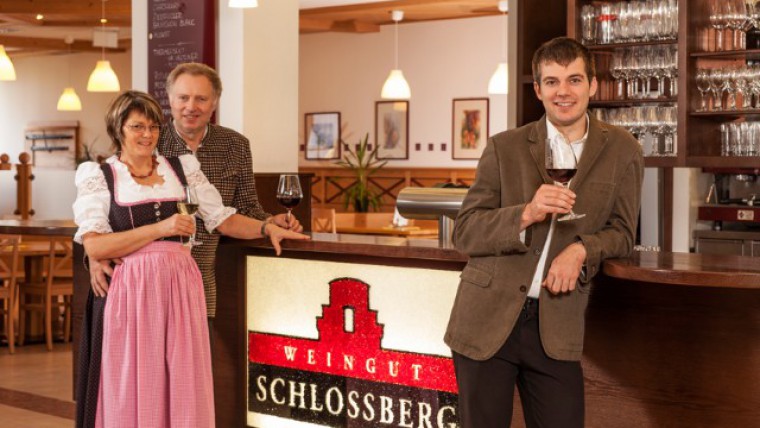 Weingut Schlossberg Familie Wertek